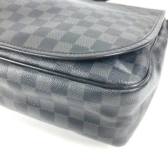 LOUIS VUITTON N58033 Damier Graphite Daniel GM Crossbody Messenger Shoulder Bag - Picture 15 of 16